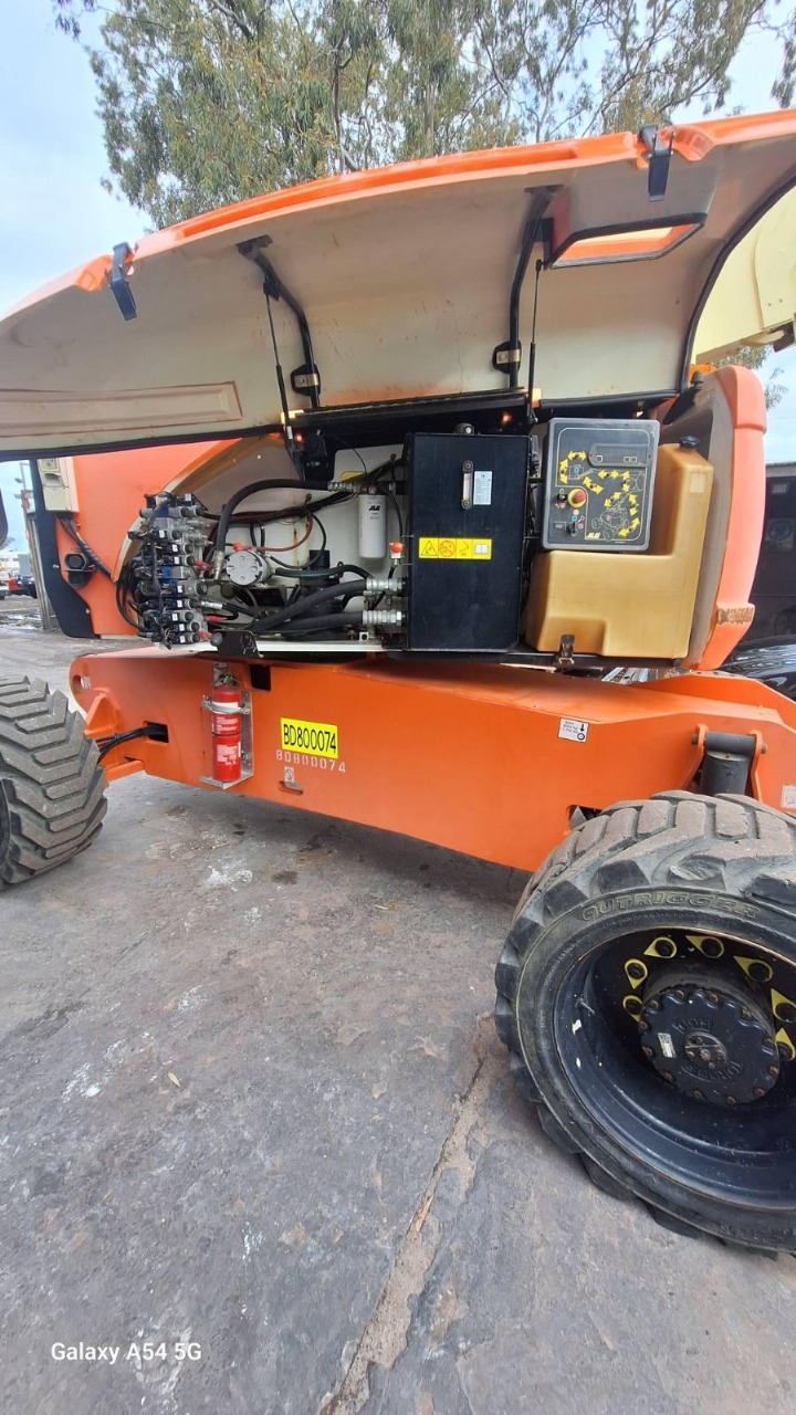 Sold - Telescopic Boom Lift - View 2